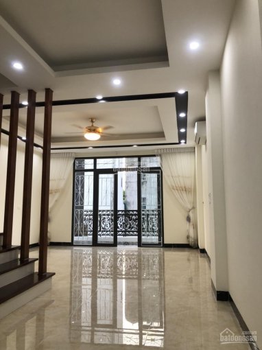 Mình CC cần bán căn nhà đẹp giá rẻ tại khu dịch vụ Cổng Đồng, La Khê, Hà Đông, HN. 50m2x5 tầng