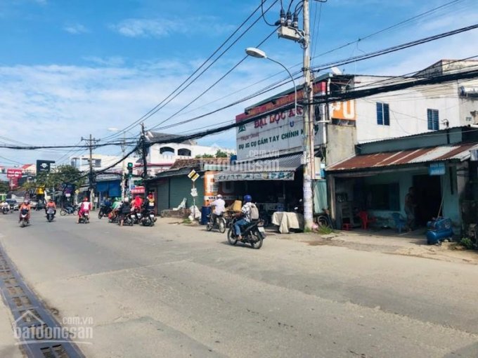 Trọ 10 phòng 180m2, đường Song Hành, Q12, dân cư đông đúc