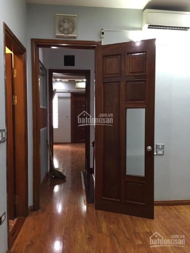 Ôm tiền nhanh thì còn. Bán nhà Hoàng Quốc Việt 2 mặt ngõ phân lô, ô tô, KD, DT 78m2, MT 6,1 m