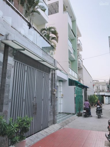 Gò Vấp - Nguyễn Văn Công - DT 60m2 - 5 tầng - khu vip - chỉ 6.9 tỷ TL