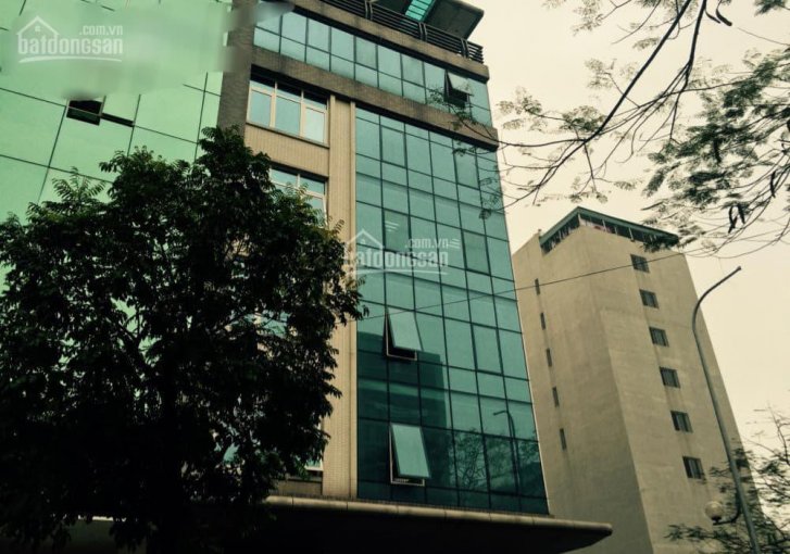 Bán tòa 8 tầng văn phòng mới tinh, Lạc Long Quân, Tây Hồ, thang máy, diện tích 110m2, giá 31 tỷ