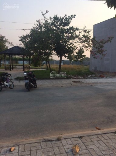 Chính chủ bán nhà đất kèm nhà tại trong khu Cát Tường Phú Nguyên 2