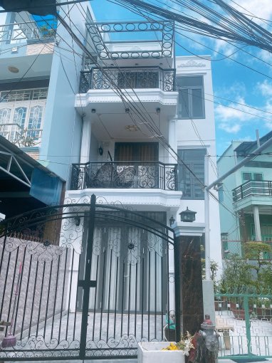 Bán nhà 1 trệt 2 lầu hẻm 14 Nguyễn Thị Minh Khai