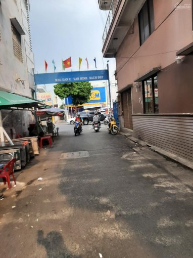 Hẻm xe tải cách mặt tiền 50m Lũy Bán Bích, P. Hòa Thạnh, Tân Phú, DT 4x12m, 1 trệt 2 lầu sân thượng