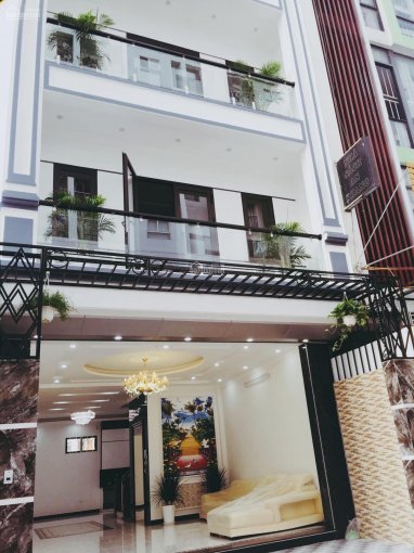 Chính chủ bán 2 căn nhà mới có thang máy, phong cách biệt thự sân cổng phố Vũ Xuân Thiều, ô tô vào
