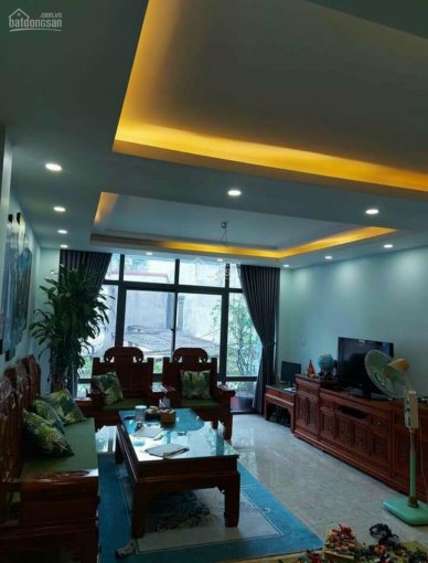 Chỉ 4,95 tỷ, nhà 4 tầng, 70m2 ô tô vào nhà, ngõ phố Ngô Thì Nhậm, Hà Đông