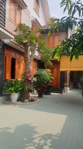 Bán biệt thự sân vườn Dương Quảng Hàm, P. 5, Gò Vấp, DT: 12x21m giá 85tr/m2