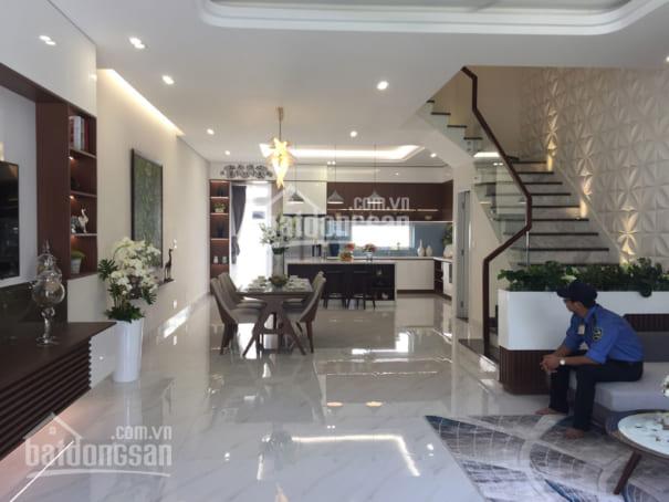 Nhà HXH khu biệt thự VIP Phan Đăng Lưu Phú Nhuận 4.2m*14m 4 tầng 5 PN nội thất cao cấp