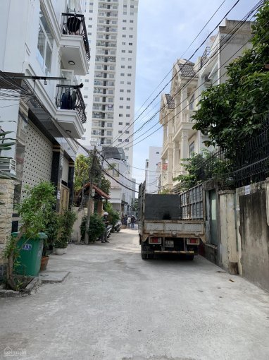 Nhà phố 2 lầu sân thượng hẻm xe hơi đường Lê Thị Chợ, p.Phú Thuận, Quận 7