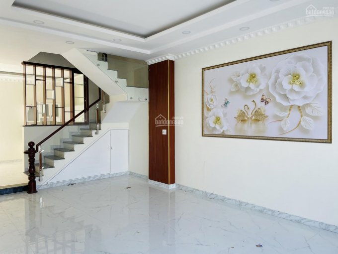 Bán gấp căn nhà 60m2 1 lầu 1 trệt TT thị trấn Cần Giuộc giá 1 tỷ 550tr