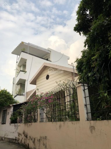 Bán 2 căn nhà trong khu đất rộng 300m Lê Quang Định, Phường 1, Gò vấp