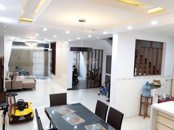 Bán căn nhà rẻ nhất cư xá Nguyễn Trung Trực đường 3/2, Q10. DTCN 62m2, nhà 5 tầng giá 13.6 tỷ TL