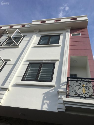 Bán nhà xây mới gần Trần Phú, La Phù 3 tầng x 30.3m2 chỉ 1,8 tỷ, LH: 0966489199