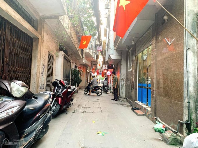 Nhà phố Dương Văn Bé Hai Bà Trưng, mặt ngõ,  ôtô đỗ cửa, 2,65 tỷ