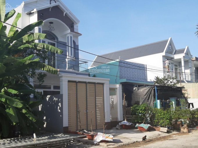 Bán nhà tại Bình Chánh, gần cầu Ông Thìn DTSD 120m2, giá chỉ TT 980tr/ căn