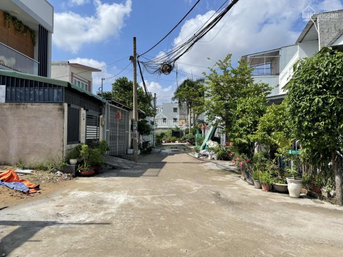 Chủ nhà kẹt tiền bán gấp nhà hẻm xe hơi Lê Văn Lương, Nhà Bè, DT: 87m2 giá 3.9 tỷ LH: 0939286 575