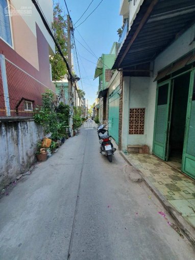 Cần bán nhà đường Nguyễn Ảnh Thủ, diện tích: 5x10m, hẻm xe hơi 4m