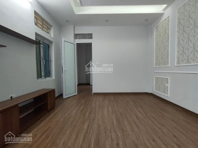 Nhà phố Đông Thiên (Vĩnh Hưng) 30m2 x 4T x 2,4 tỷ, lô góc, ở ngay