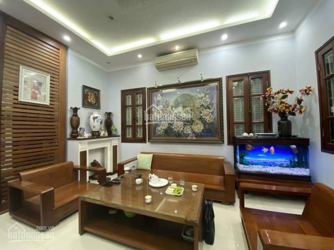 Chính chủ bán biệt thự Việt Hưng, 240m2, 4 tầng, kinh doanh, nhỉnh 24 tỷ, 0984554345