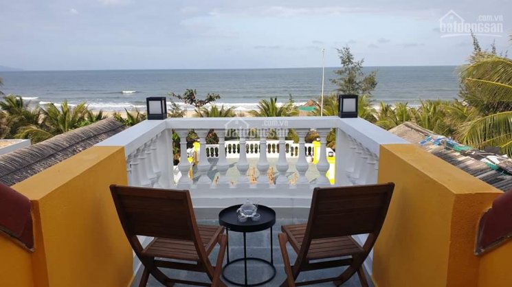 Villa nhà hàng mặt tiền biển Hội An hiện đại cần bán