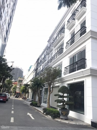 Chính chủ gửi bán nhà liền kề 158 Nguyễn Sơn nhà mới hoàn thiện DT: 77,5m2 MT: 5m hướng Đông Nam