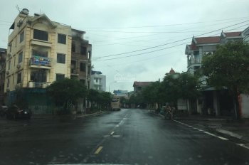 Bán nhà liền kề dự án Lộc Ninh, căn góc, mặt đường trước nhà 16m, giá chỉ nhỉnh 7 tỷ, LH 0983023654