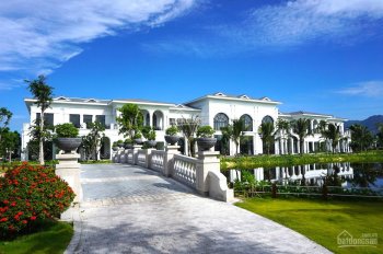 Cần bán villa 4 phòng ngủ Vinpearl Bãi Dài, 360m2, giá 16.5 tỷ, cho thuê 136 triệu/tháng, có sổ đỏ