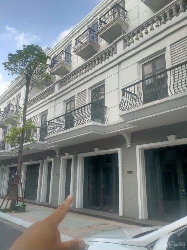 Cần bán 2 lô shophouse diện tích 75m2, Vincom Cẩm Phả, xây 4 tầng đã có sổ đỏ, LH: 0978406969