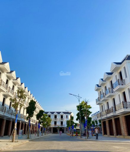 Khu nhà phố Compound kiểu mẫu Cite Damour ngay TTHC Dĩ An, 1 trệt 2 lầu - SHR bank75% - vào ở ngay