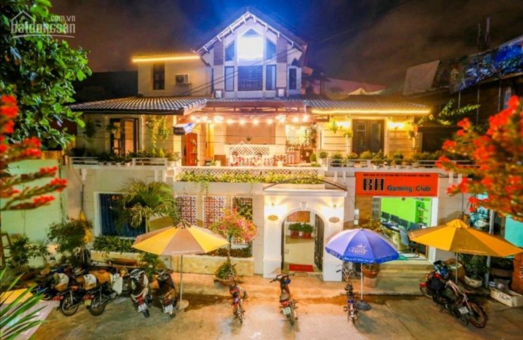 Sang nhượng homestay mới 99%, cách biển chỉ 300m, Full nội thất, vào kinh doanh ngay.