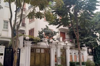 Rẻ quá! Biệt thự VIP mặt phố Cao Xuân Huy, DT 190m2 x 12m, thang máy, giá 30 tỷ - LH 0832.108.756