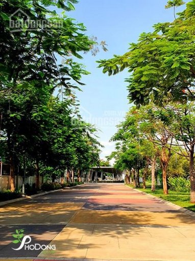 Nhà phố thương mại Phố Đông Village, 4 tầng, trục đường chính 20m, giá chỉ 10 tỷ