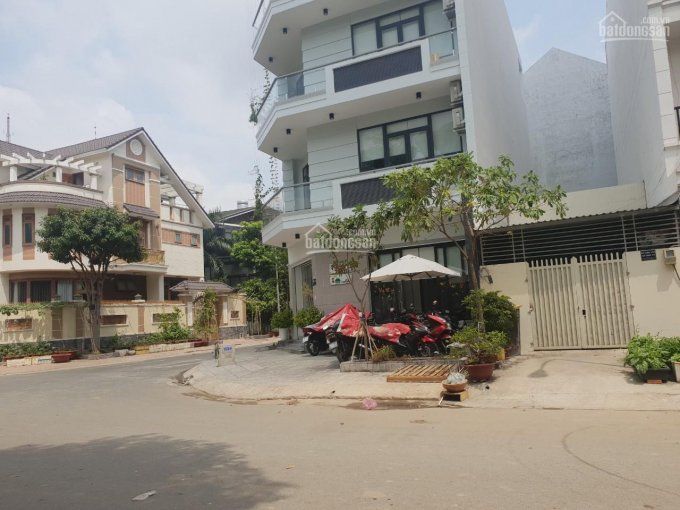 Bán nhà mặt tiền đường Nguyễn Hoàng, có hầm khan hiếm giá chỉ 17 tỷ không có căn so sánh