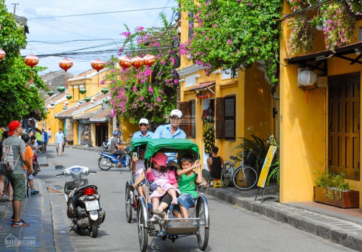 Bán nhà 4 tầng 5x22m thanh toán 1,8 tỷ nhận nhà. Nằm trong KĐT lớn nhất Miền Trung