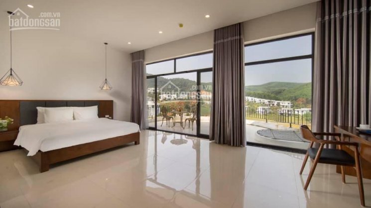 Bán căn BT nghỉ dưỡng đẹp nhất Lâm Sơn Hòa Bình, 400m2, full NT, SĐCC, view hồ, lô góc, bãi cỏ rộng