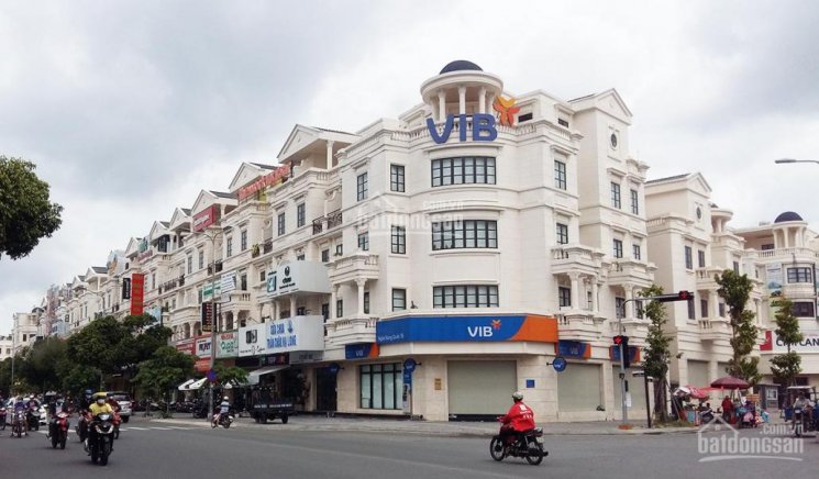 Bán biệt thự đơn lập khu Cityland Garden Hills ngay siêu thị Emart Phan Văn Trị, DT 15m x 19m