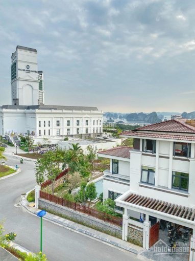 Đầu tư sinh lời cao, biệt thự trên đồi view trọn vịnh - FLC Hạ Long Bay, LH tư vấn: 0839.555.655