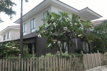 Bán nhà phố sân vườn Camellia Garden - DT 74m2 full nội thất