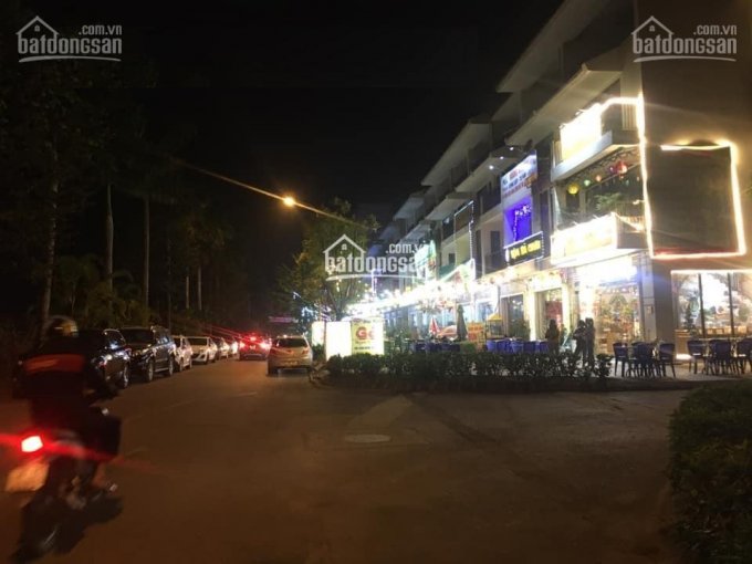 Bán căn shophouse 150m2 Lô góc 2 mặt đường, kinh doanh siêu tốt, giá 8,6 tỷ