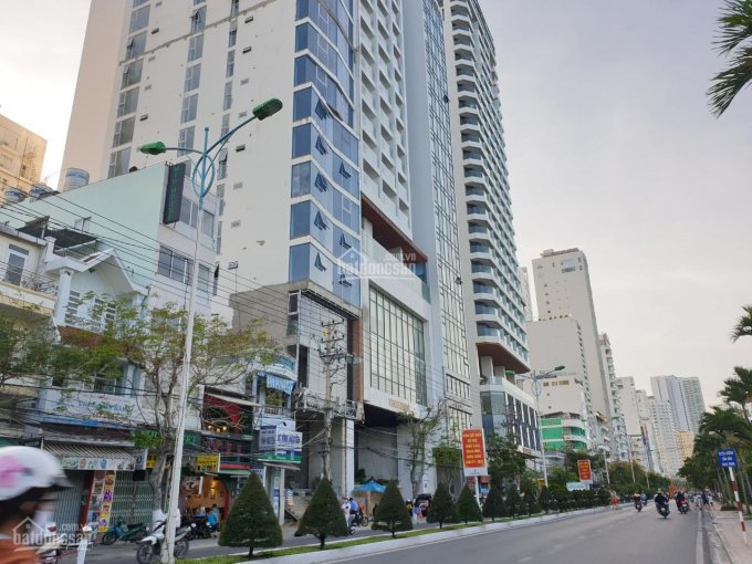 Khách sạn 3* mặt tiền đường Trần Phú, P. Lộc Thọ, TP. Nha Trang. DT: 173m2 ngang 8m, gồm 15 tầng