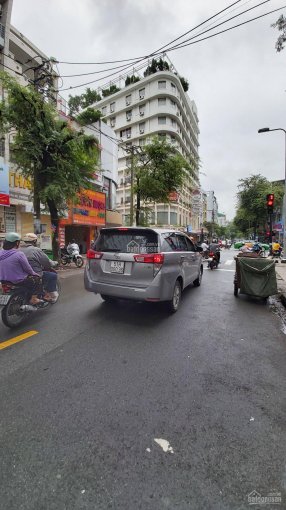 Chính chủ bán gấp nhà đường Sư Vạn Hạnh, P12, Quận 10. DT: 8x16m, hầm 5 lầu thang máy, giá 32 tỷ TL