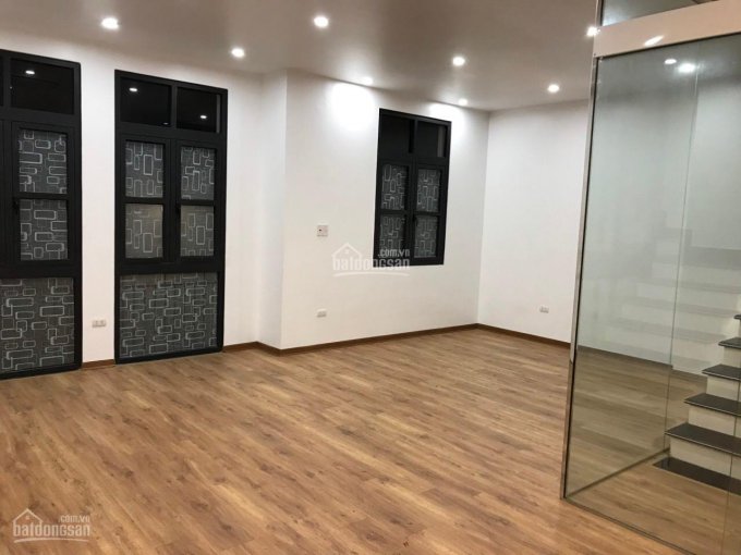 Bán gấp căn shophouse BH1 Bạch Đằng full nội thất 5 tầng + 1 tum đẹp không lỗi lầm