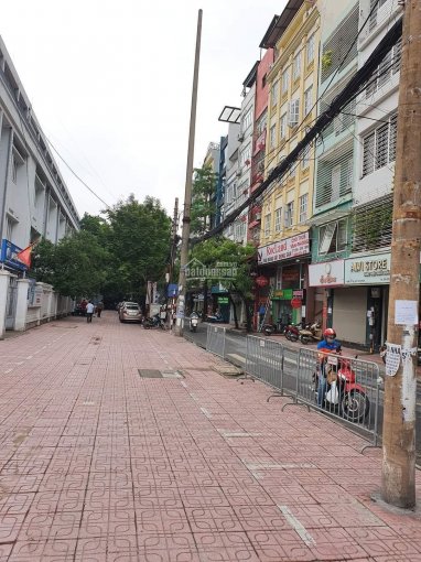 Chính chủ bán nhà phố Nguyễn Công Hoan - gần trường học, chợ, đài VTV DT 72m2 MT 5,5m giá 26 tỷ