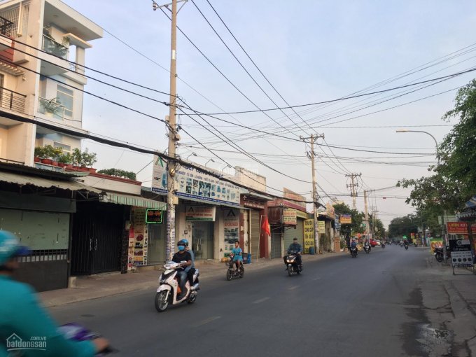 Cần bán nhà MT Nguyễn Thị Búp, DT 5,3x26m, cấp 4, vị trí đẹp, duy nhất đường hiếm có LH 0938600993