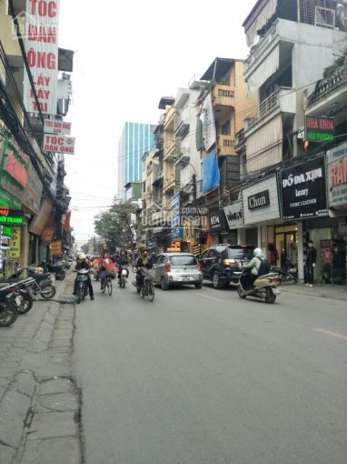 Bán nhà mặt phố Bạch Mai, gần ngã ba Hồng Mai