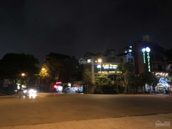 (Siêu hot) Chính chủ bán nhà mặt phố 5 tầng có thang máy tại số 114 phố Việt Hưng, Long Biên Hà Nội