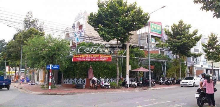 Cần bán gấp trong năm căn nhà mặt tiền Tô Vĩnh Diện kinh doanh vị trí trung tâm gần KDC HT3
