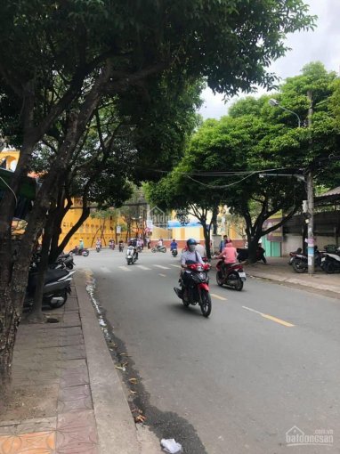 Bán nhà mặt tiền đường Nguyễn Khuyến 3 lầu