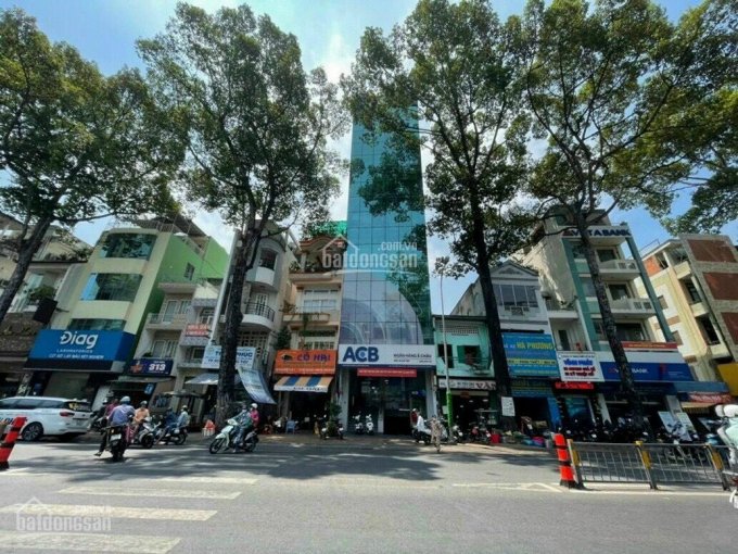 Bán tòa nhà mặt tiền Trần Phú và Nguyễn Văn Cừ, Q5 (đoạn 2 chiều)