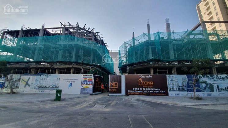 Bán nhà phố khu biệt lập ngay trung tâm quận Tân Phú, giá F0 chưa qua đầu tư, DT 4x16m xây 4 tấm